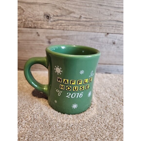 Waffle House 2016 Limited Edition Coffee Mug  Holidays Green Cup Snowflake - Picture 2 of 7